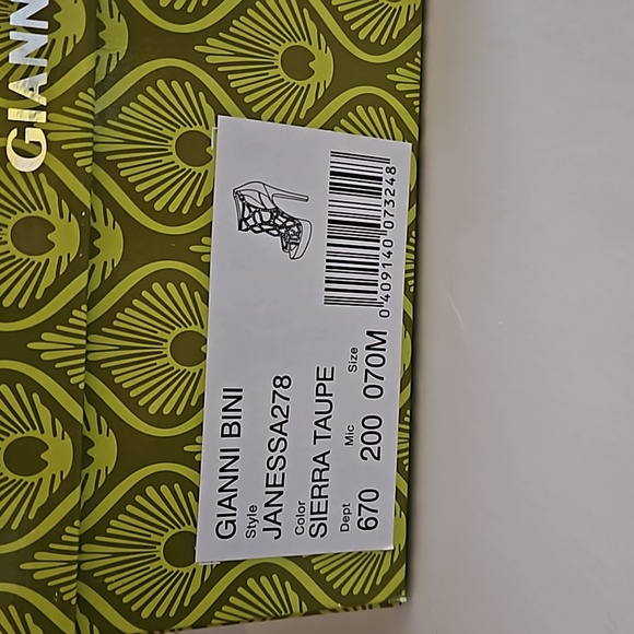 NWT Gianni Bini suede Janessa Sierra Taupe embellished stilettos 7 - Picture 9 of 9